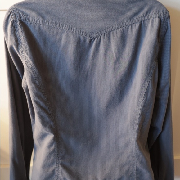 Levi's Gray Embellished Button Down Shirt with Notched Collar - Picture 5 of 7